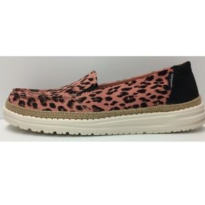 Hey Dude Lena Leopard Rose - Size 8. Brand new in original mailer